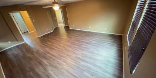 Beautiful 4 Bedroom - 2.5 Bath with Lots of Bonuses - Gilbert Gallery 19