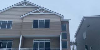 Stunning 3 Bed/2.5 Bath Eagle River Townhome with Unmatched Views! Gallery 1