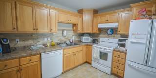 Great NE Rochester Home Near Quarry Hill & Silver Lake! Gallery 8