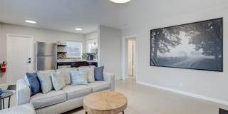 1005 NE 17th Court Gallery 2