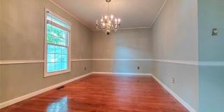 874 Hollyridge Drive Gallery 7