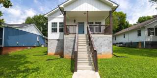 619 Midlake Drive Gallery 1
