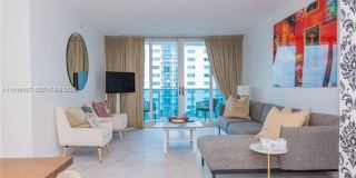 7501 E Treasure Dr # 5M (A11995687) Gallery 1