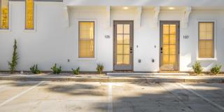 105 Oaks Archway Gallery 1