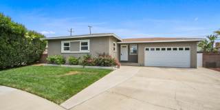 785 North Victoria Drive Gallery 1