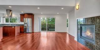 Bellevue Custom Built Home Gallery 9