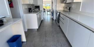 534 NE 195th St Gallery 8