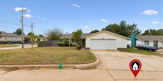 Beautifully Updated Norman Home with Fenced Backyard Beautifully Updated Norman Home with Fenced Backyard Gallery 1