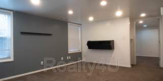 382 400 South Gallery 1