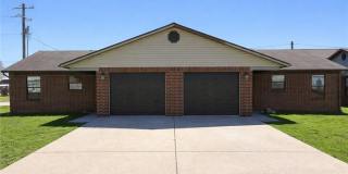 619  E 1st  ST Gallery 1