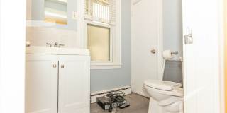 Nice 5 bed in Allston Gallery 4