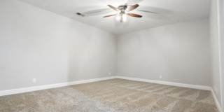 Pet Friendly Four Bedroom with Basement! Gallery 18