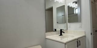 2028 E River Rd Unit 203 Gallery 17