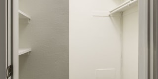 eaves Old Town Pasadena Gallery 6