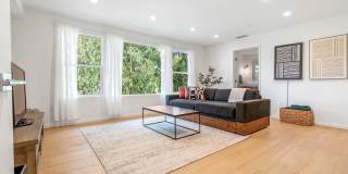 50 Deer Park Ave Gallery 21