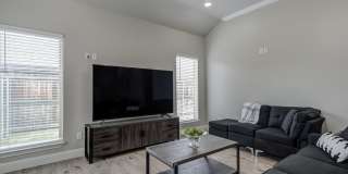 1206 N Essex Avenue Gallery 8