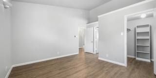 Renovated 6bed/3bath Close to Campus! Gallery 38