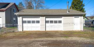Charming Downtown Historic Fully Furnished Rental Gallery 19