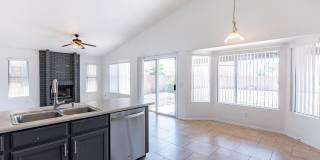 12471 W Holly Street Gallery 14