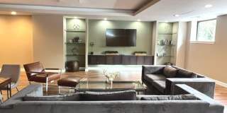 2111 WISCONSIN AVE NW #420 Gallery 23