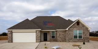 Stylish Glen Rose Home with Open Layout Gallery 1