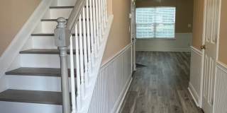 2 Story 2 bedroom townhome off Providence & I-485 Gallery 4