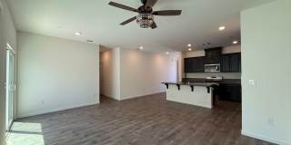 Stunning 3 bedroom, 3 bathroom home located in Visalia, CA. Gallery 10