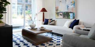 Broad & Washington Gallery 9