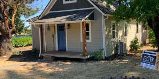 Available Now: 3 bedroom ~ 1 bath one level House on Corner Lot Gallery 1