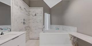 2443 Windsor Way Court Gallery 25