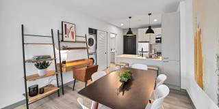 Triangle Square Gallery 9