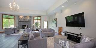 Laurel West End Gallery 28