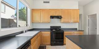 Beautiful Single-Level Home with Private Pool – Prime Arrowhead Location! Gallery 15