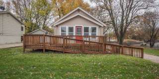 Spacious 2 bedroom 1 bath home Spacious 2 bedroom 1 bath home Gallery 1