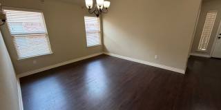Beautiful and Cozy 3bed/2bath with an Office Available in North Norman! Gallery 12