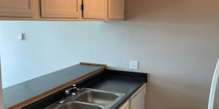 Sound-view 1 bed 1 bath condo in the Alaska Junction/West Seattle Gallery 6