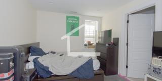 Charming 3 Bedroom-No Broker Fee Gallery 3