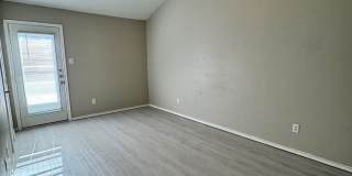 4 Bedrooms at an Amazing Price! Remodeled 4 bedroom! Move In Special! Gallery 10