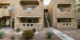 1909 Villa Palms Court Gallery 1