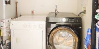 Gorgeous 1 bed 1 bath in an amazing location Gallery 21