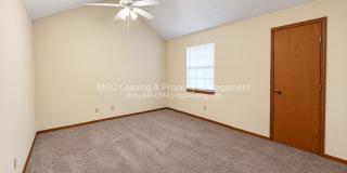 3557-3563 NE Independence Cir Gallery 10