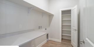 Beautiful 4 Bedroom Home Gallery 45