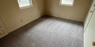 3 Bed 1 Bath House with 1 Car Garage, Gas Heat & Hot Water. Gallery 1
