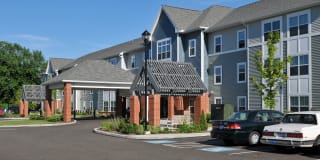 Senior Housing - Foster Pointe Gallery 10