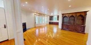 Spacious 4-bedroom 4.5 bath Home in a Gated Complex Gallery 5