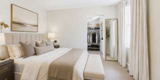 SEPTEMBER 1 3 BED/1BATH SOCIETY HILL TOWNHOUSE WITH PARKING! Gallery 24