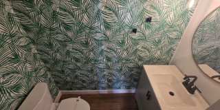 RENOVATED 2BD/1.5 BATH WITH PARKING, LAUNDRY, AND FULL H-VAC WITH MOVE IN SPECIAL!! Gallery 9
