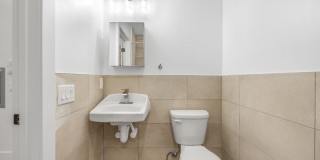 10 School St Gallery 7