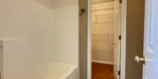 4 bedrooms, Southaven Gallery 9
