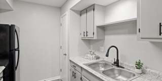 Hunter's Pond Apartments Gallery 24